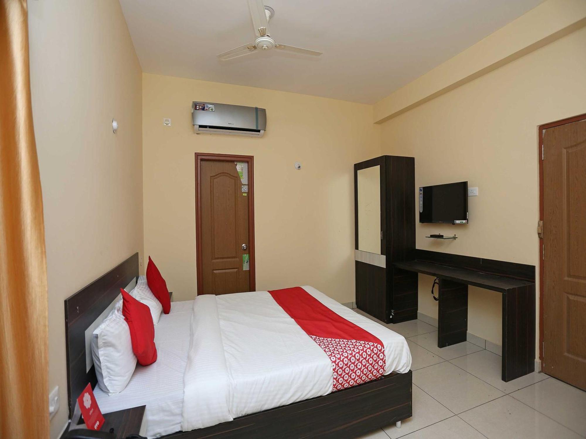 Flagship 27030 Hotel Blue Bell Bhubaneswar Exterior foto