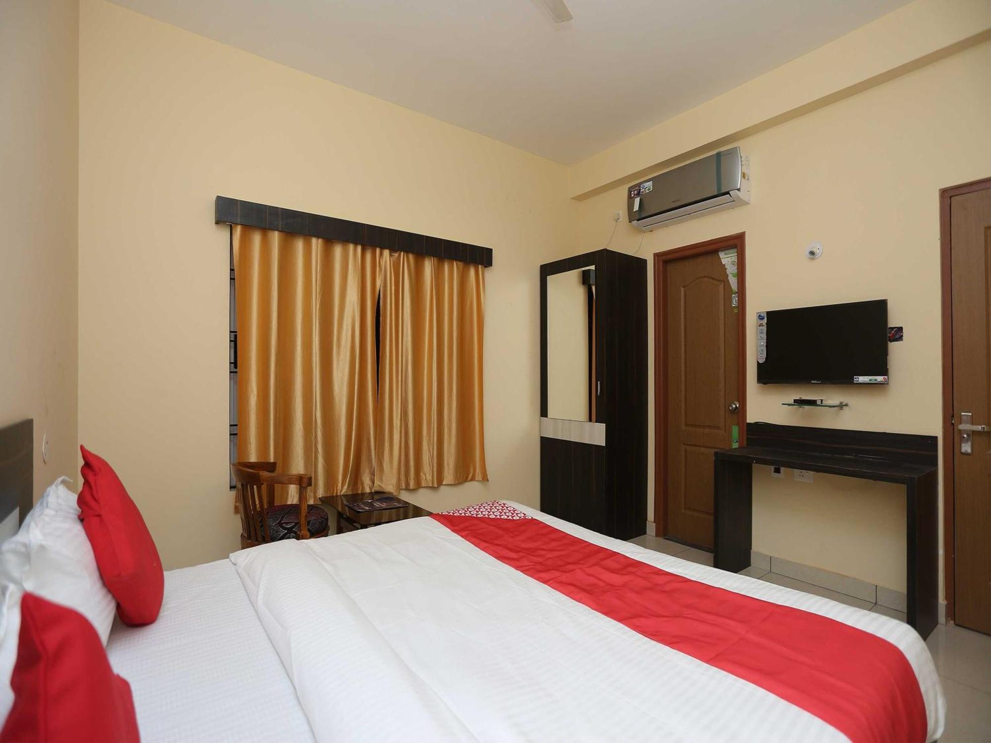 Flagship 27030 Hotel Blue Bell Bhubaneswar Exterior foto
