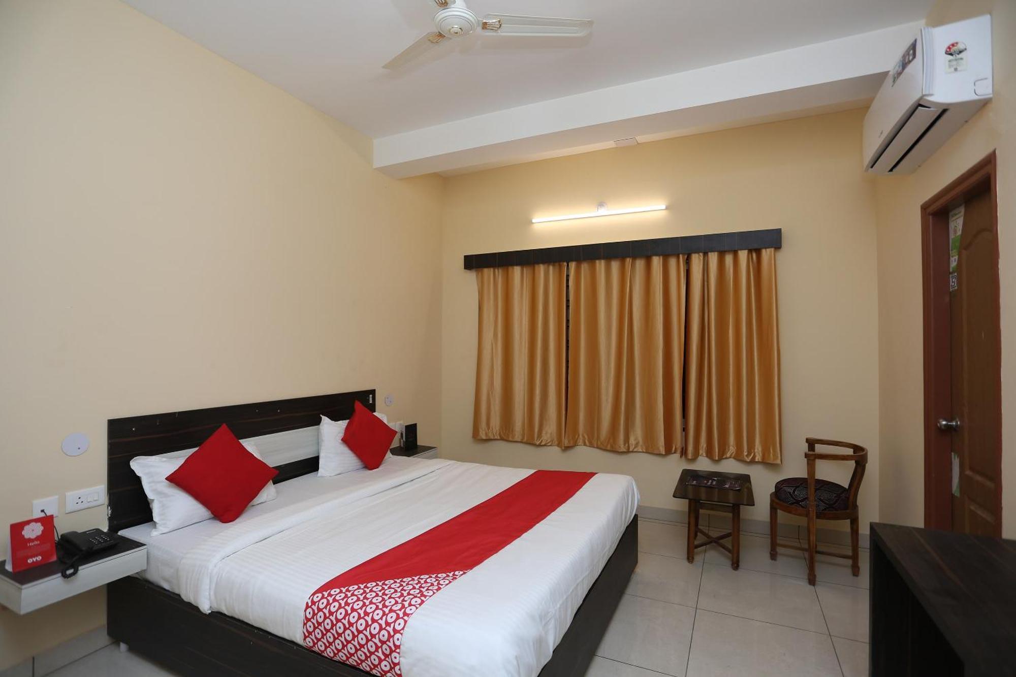Flagship 27030 Hotel Blue Bell Bhubaneswar Exterior foto