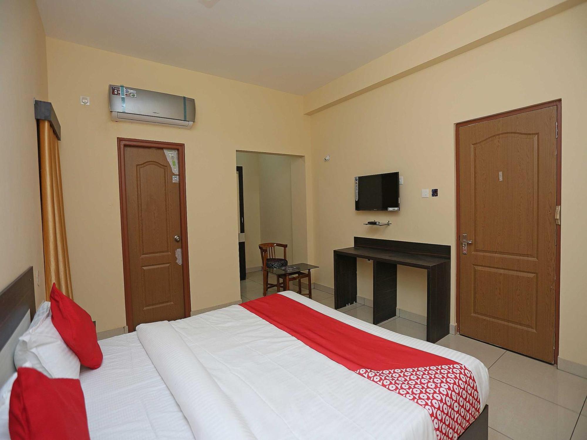 Flagship 27030 Hotel Blue Bell Bhubaneswar Exterior foto